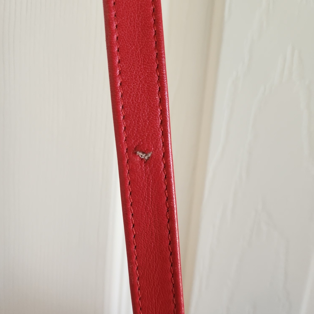 Vintage Cherry Red Lock Closure Hand Bag Genuine Leather Purse - Picture 8 of 8